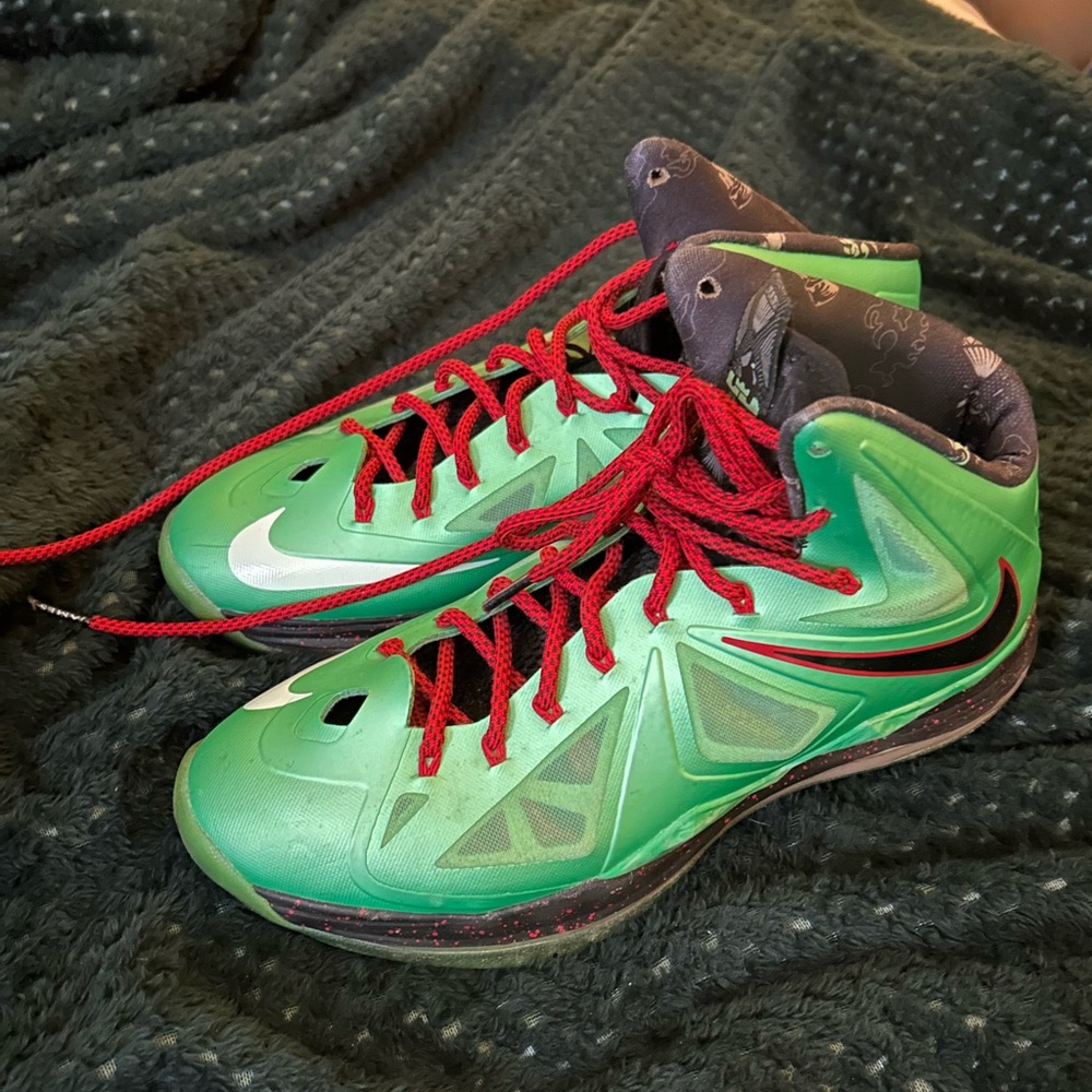 Nike Lebron X Dead Stock